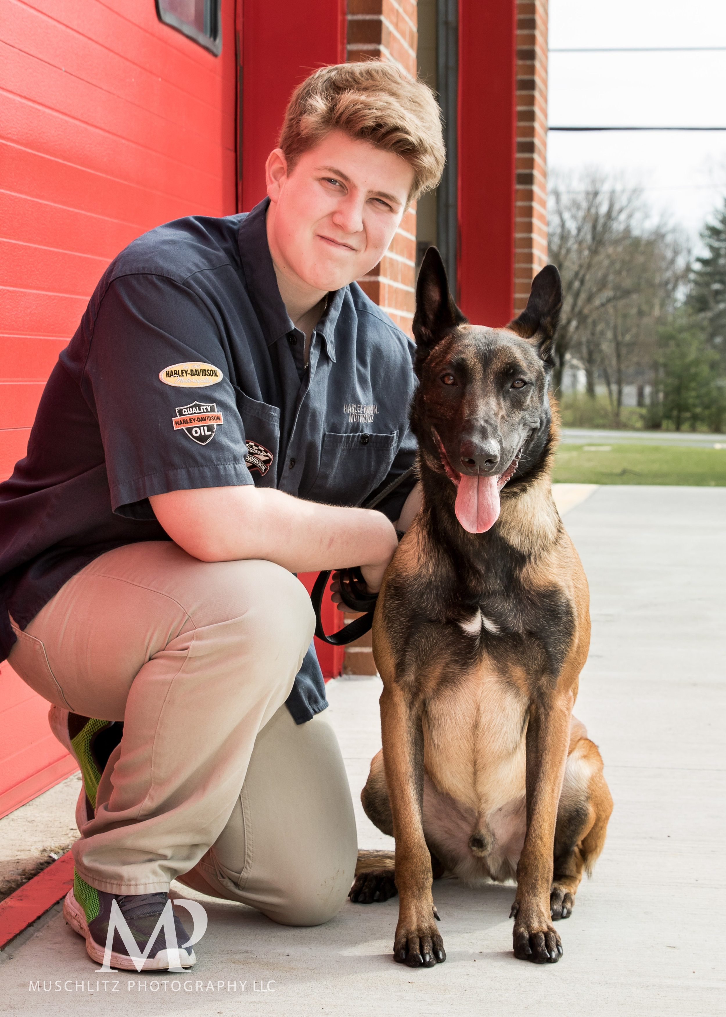 senior-portrait-fire-station-fireman-gahanna-columbus-photographer-studio-005.JPG