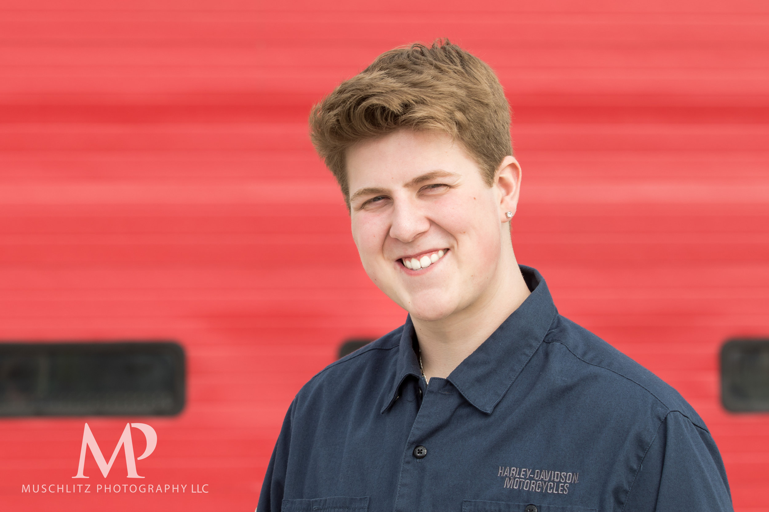 senior-portrait-fire-station-fireman-gahanna-columbus-photographer-studio-011.JPG