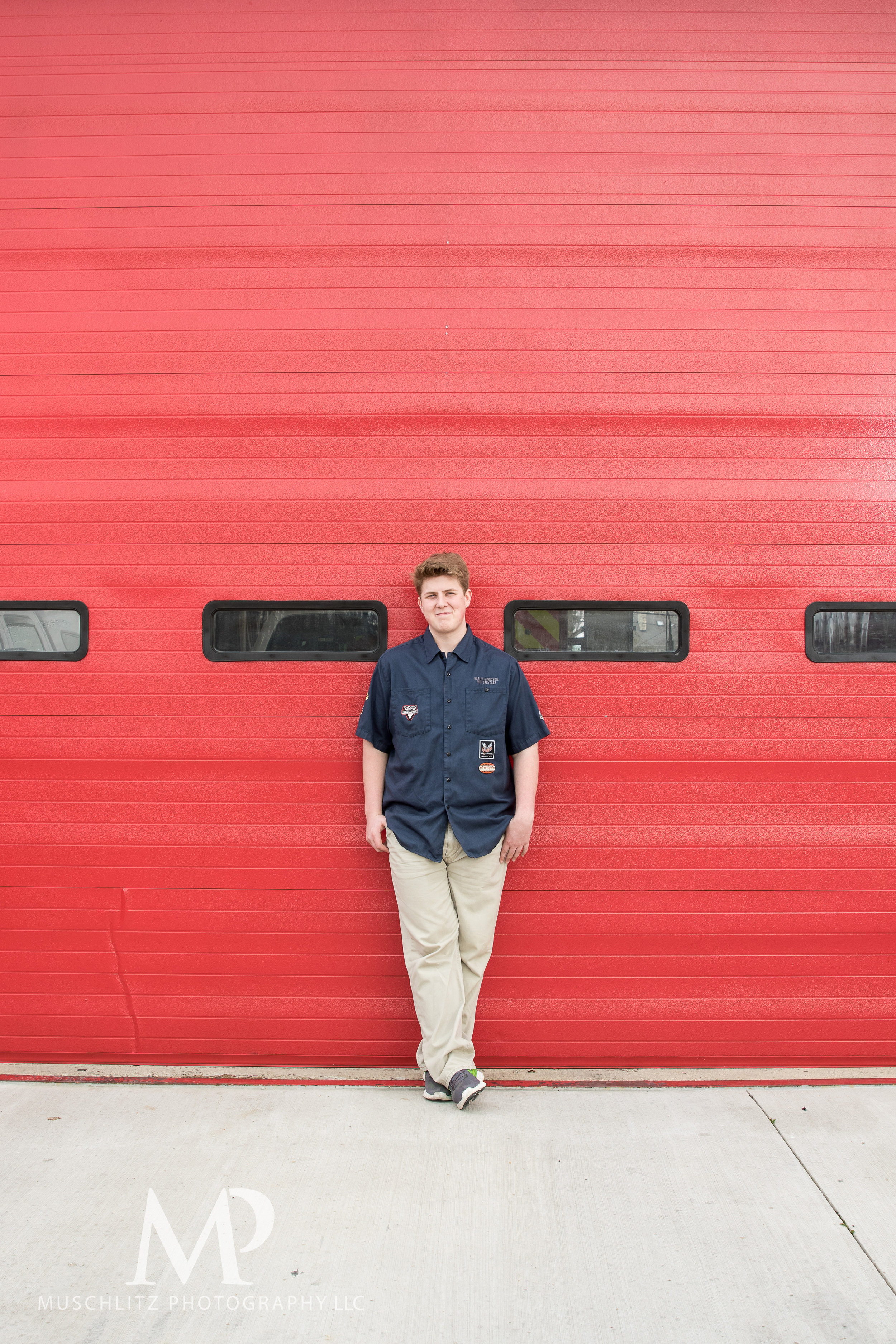 senior-portrait-fire-station-fireman-gahanna-columbus-photographer-studio-010.JPG