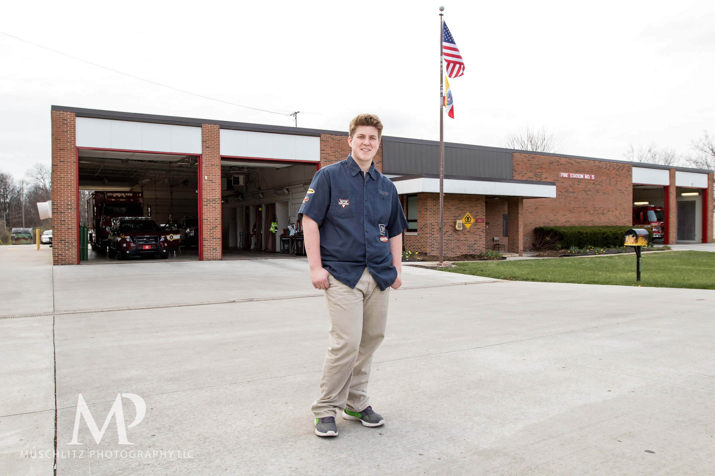 senior-portrait-fire-station-fireman-gahanna-columbus-photographer-studio-020.JPG