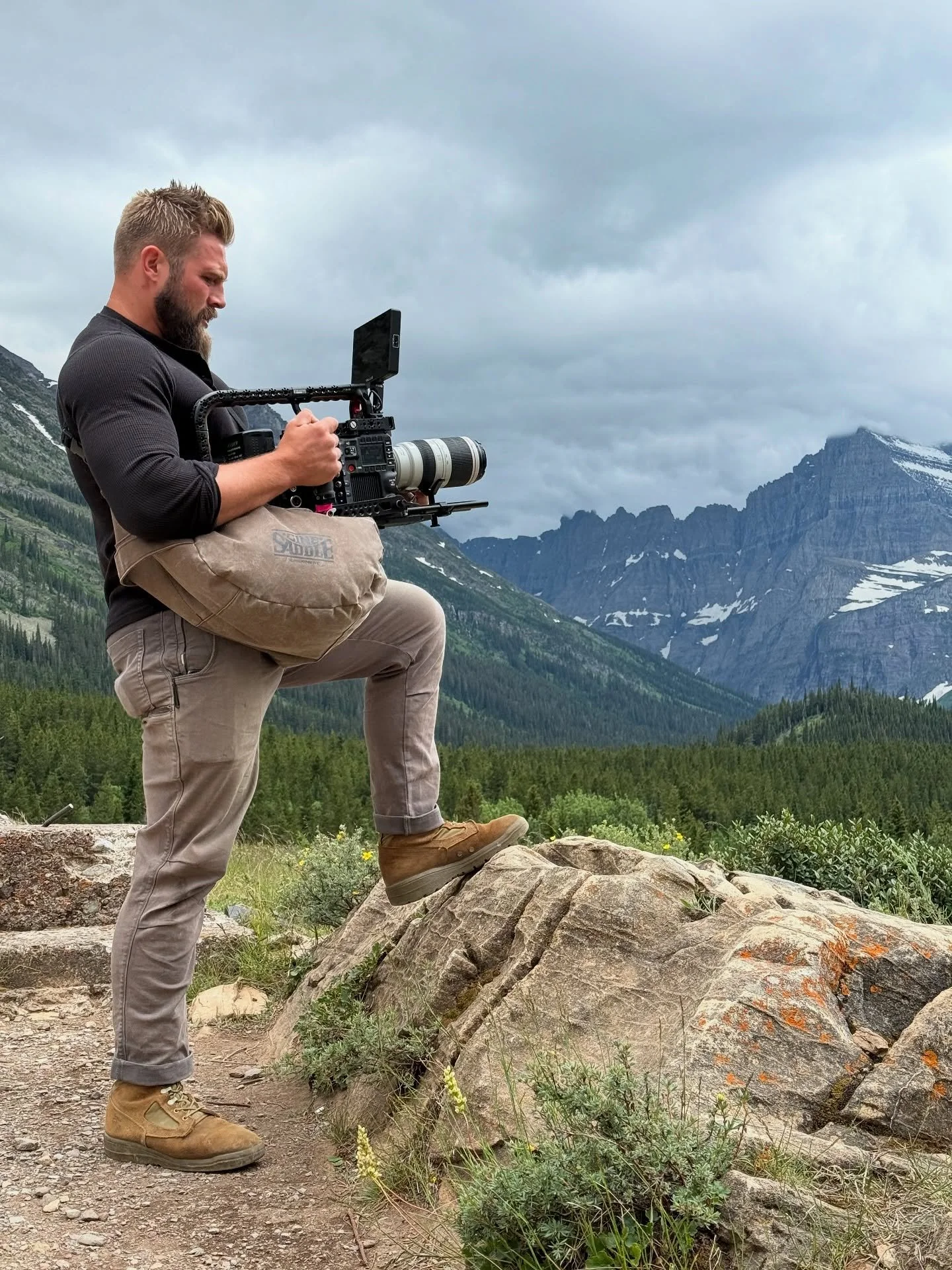 Some behind the scenes shots from our time in Montana with @johnnyarnoux and our friends in the Blackfeet Nation. We can&rsquo;t wait to share more with ya! 

Be sure to check out @ohd.studios for all your rental needs
