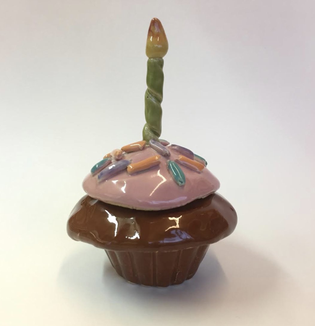 cupcake party pottery box.jpg