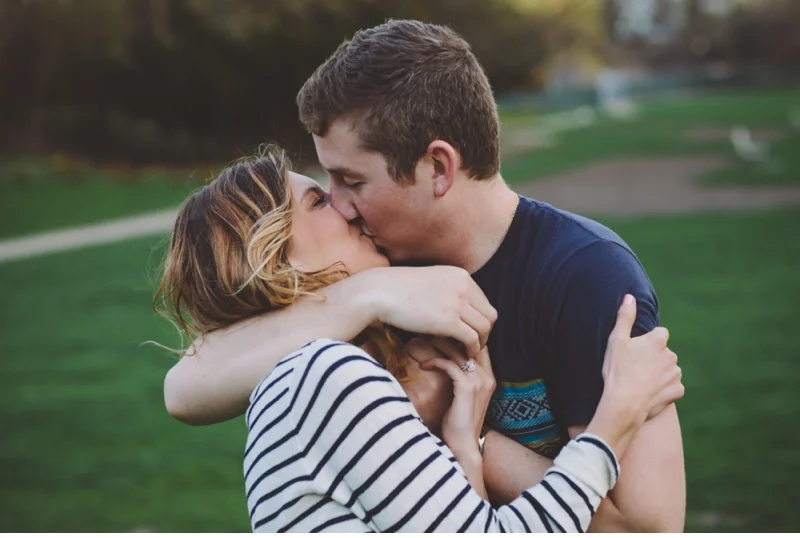 engagement photos chicago