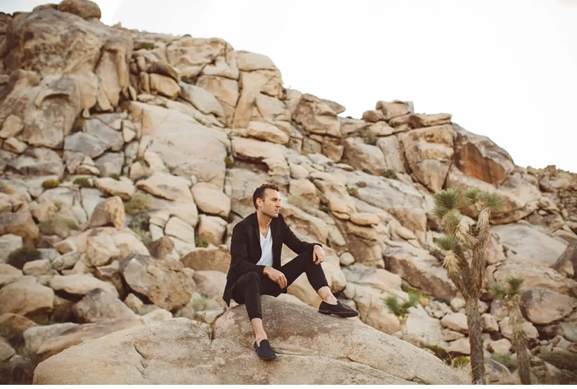 engagement on rocks