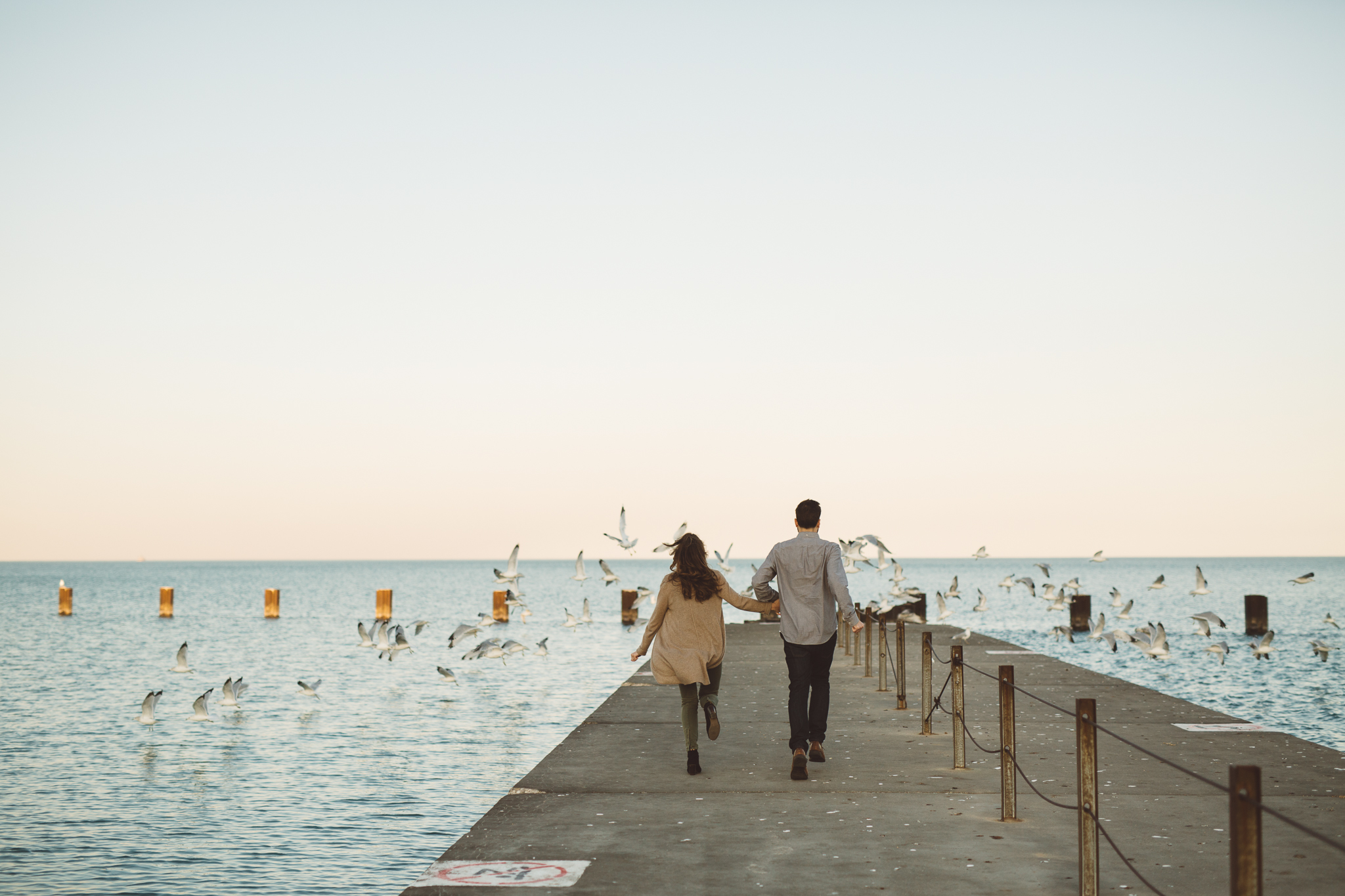 lincoln park chicago pier engagement