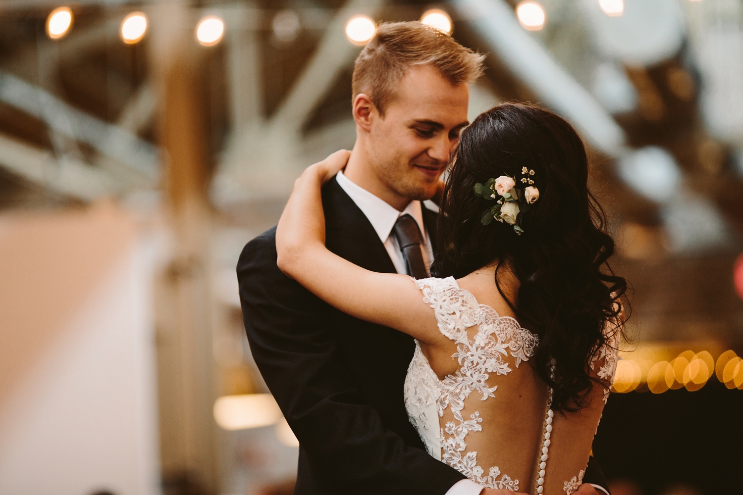 Holland Baker Loft warehouse Wedding first dance