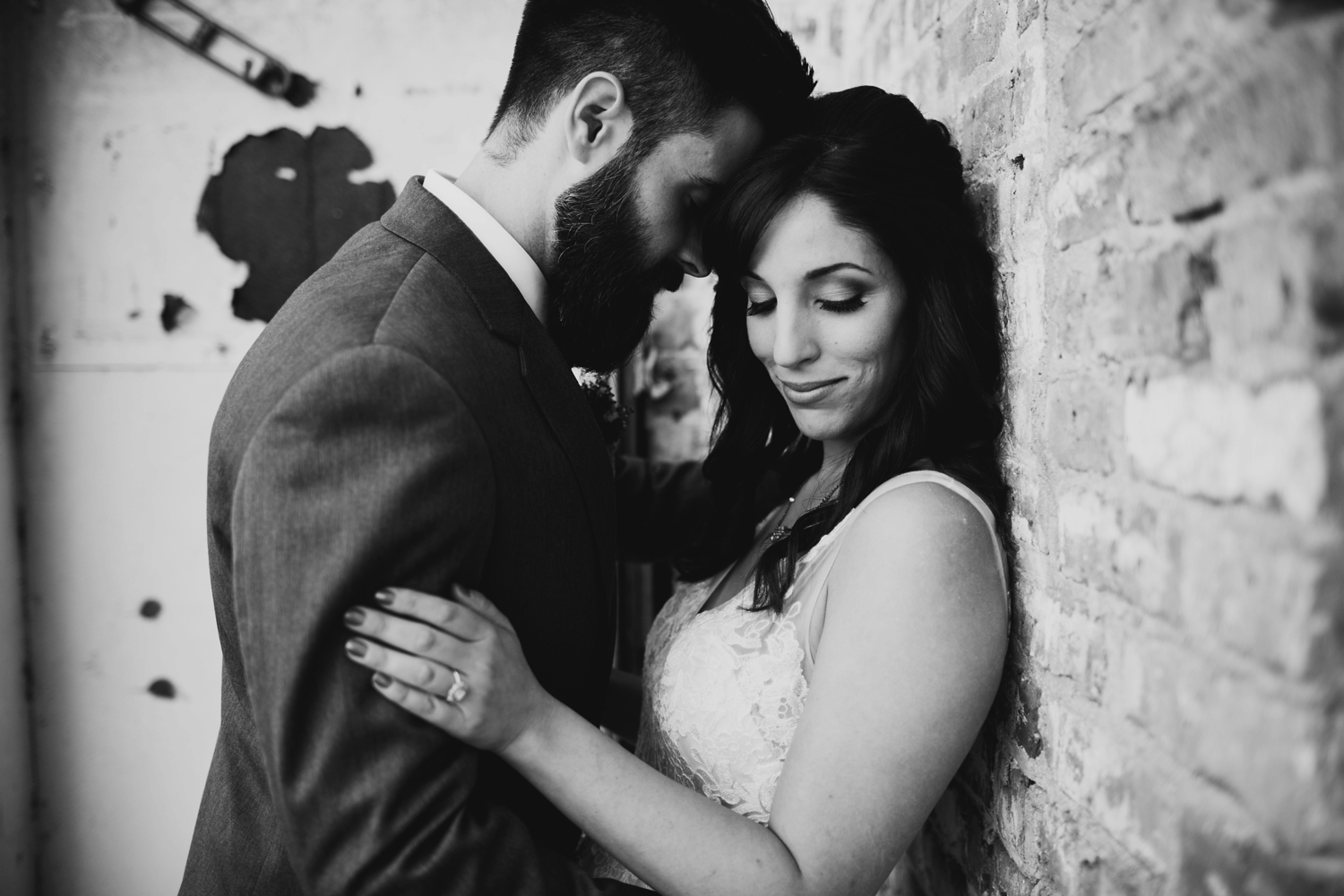 downtown chicago illinois wedding portraits