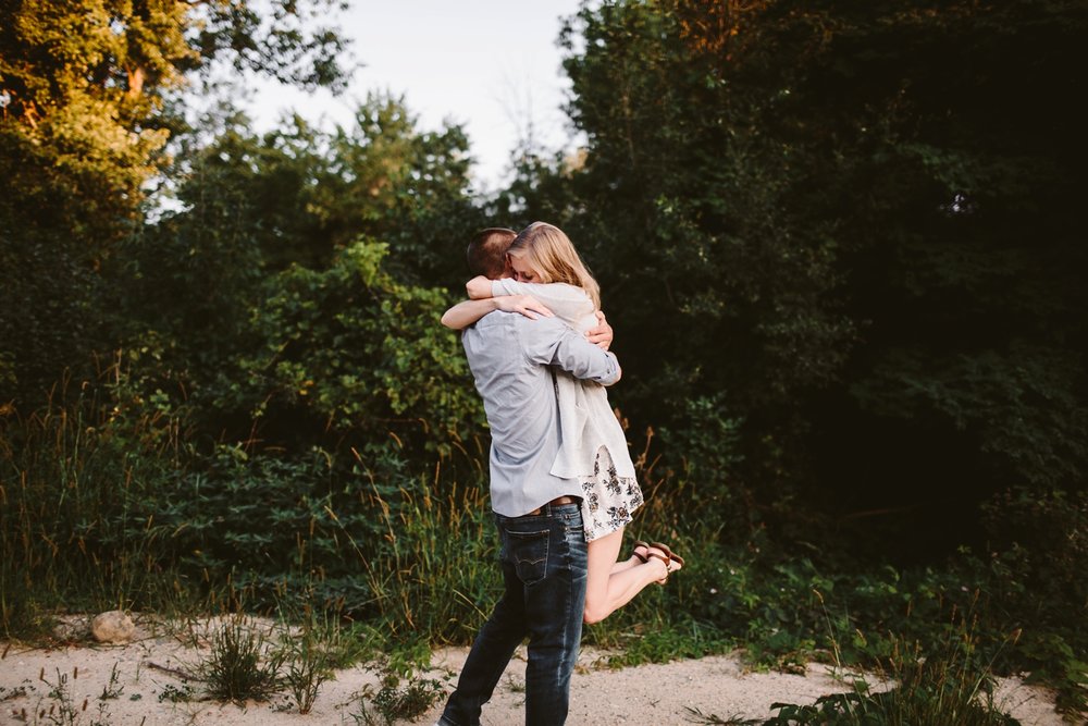 urban grand rapids engagement photographer