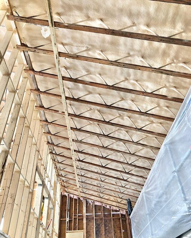 Saturday sneak peak of a weekend #wip project. 4500sf of R42 #sprayfoam roof deck, getting knocked out of the park by our expert installers. The combination of open web joists, 2x6 strapping on the top side of the joists, and foam insulation will res