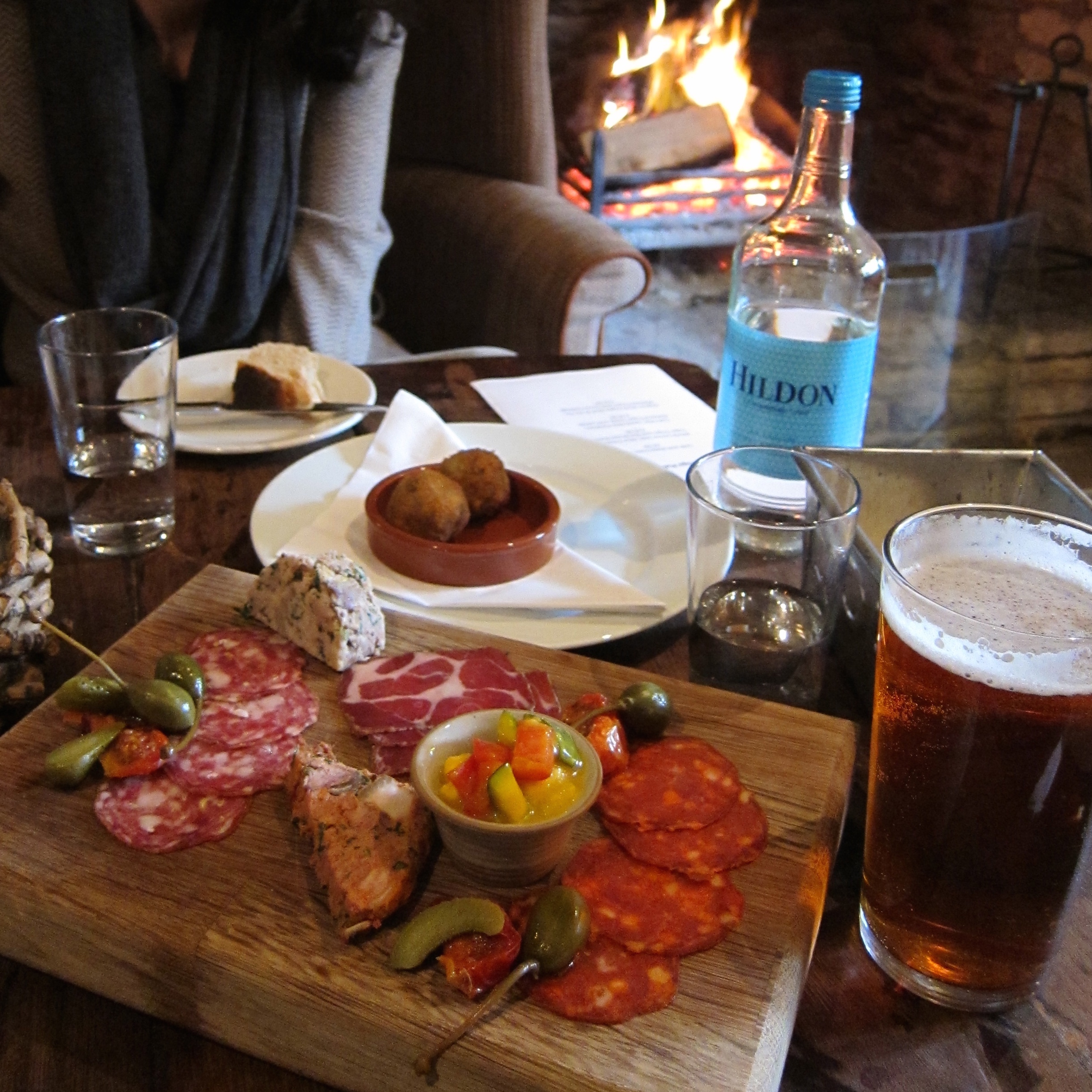 English Country House Village Pub 1 - Version 2.jpg