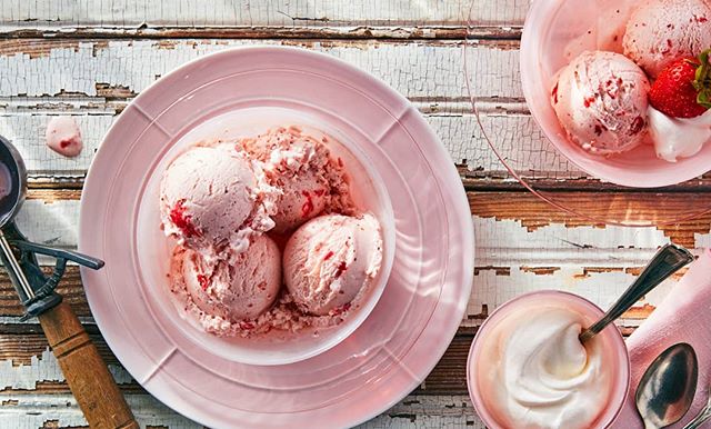 National ice cream day! 😋 Lisa Bishop you are a master at ice cream! #nationalicecreamday #icecream #strawberry #yummy #summer #propstylist #propstyling #prophouse #propcloset #propcollection #prop #foodphotography #foodphotographyprops #lovemyjob #