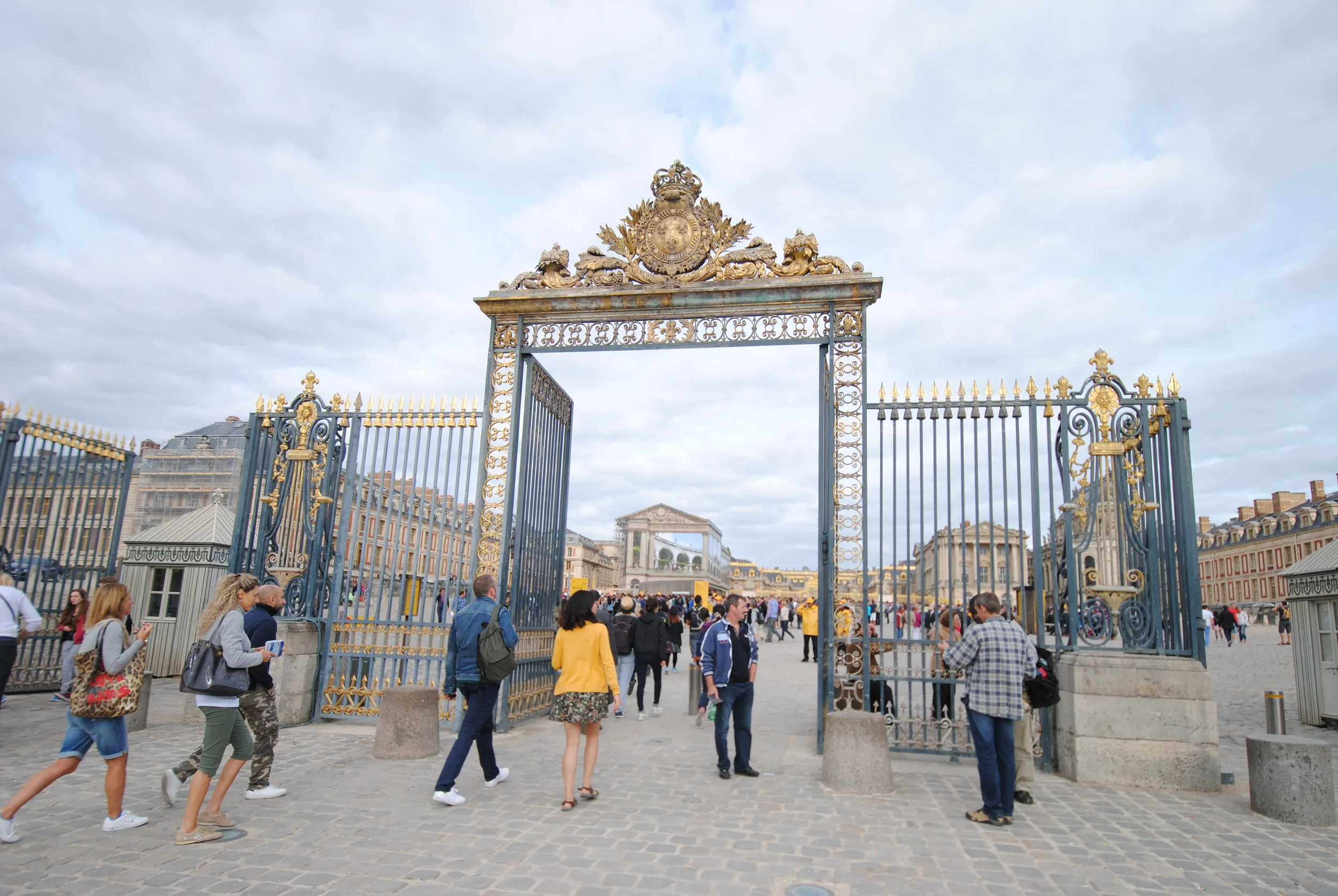  Palace of Versailles   Versailles, France  