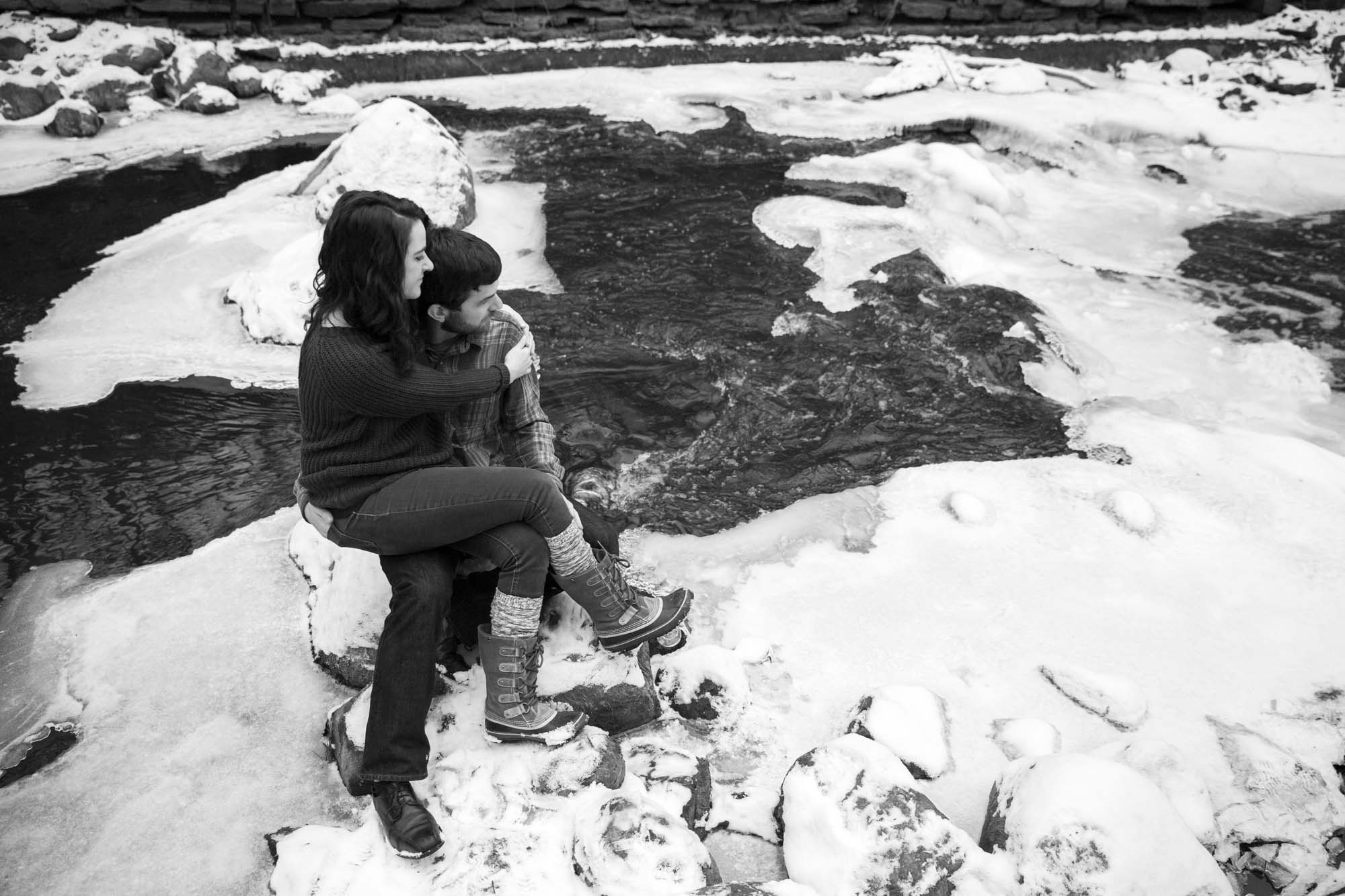 MN winter engagement session