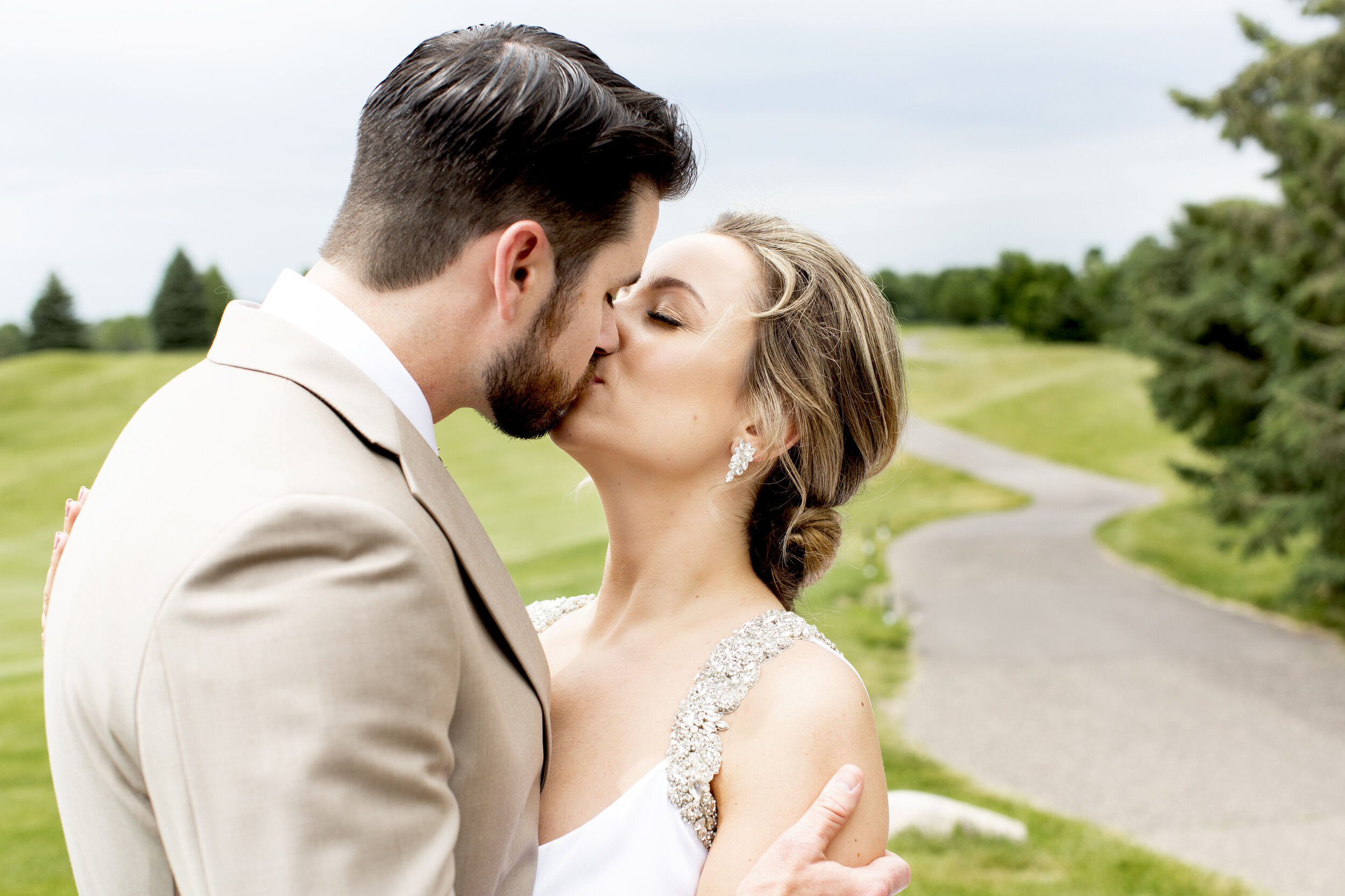 Affordable Wedding Photography Minneapolis | Rivets &amp; Roses | Photos by Jess Ekstrand