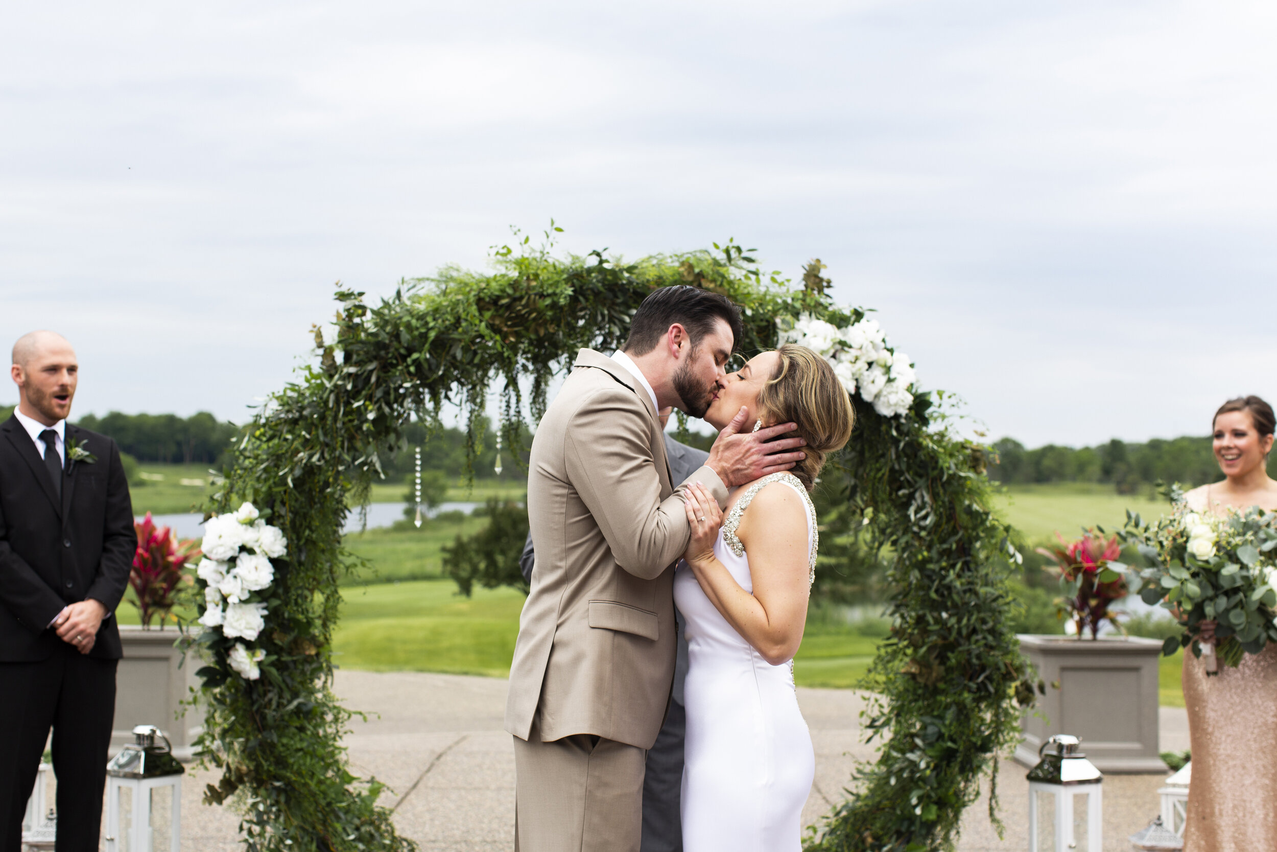 Minnesota Wedding Photographers | Rivets &amp; Roses | Photos by Jess Ekstrand