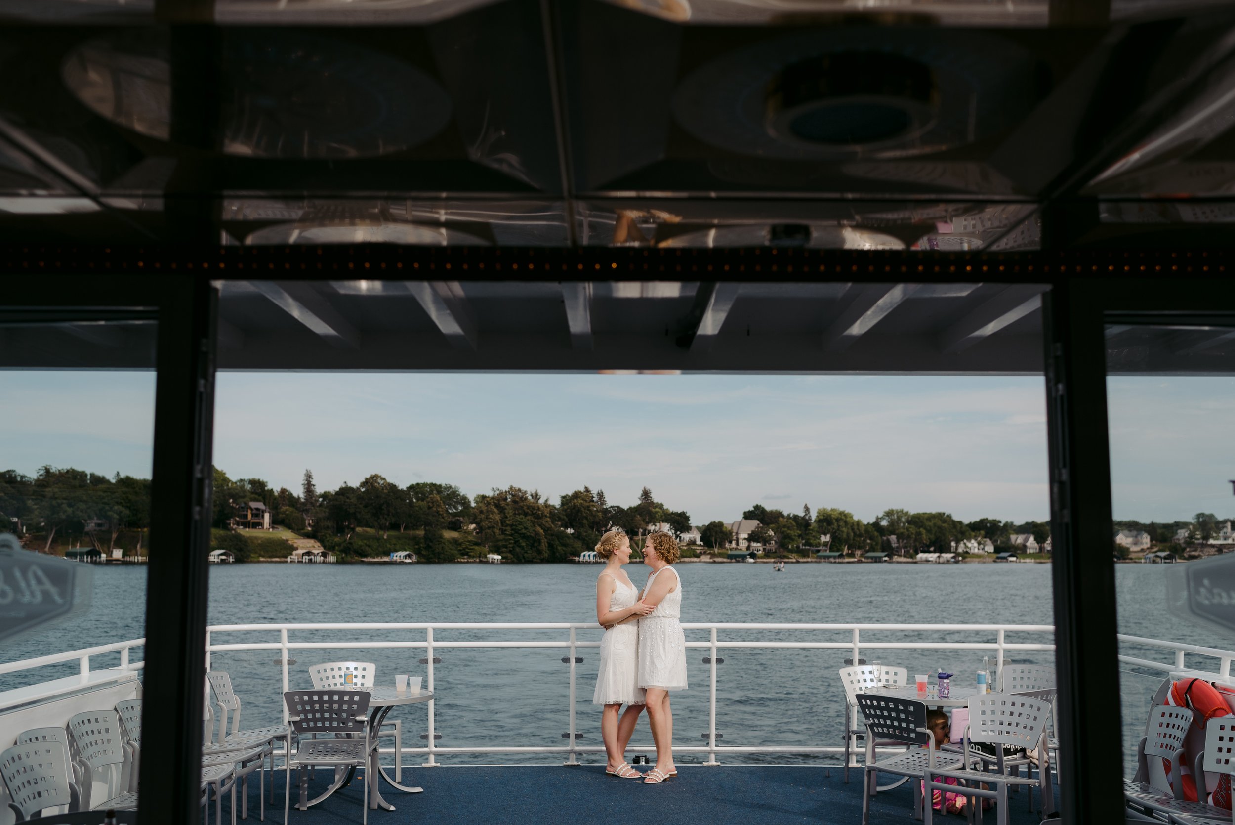 Lake_Minnetonka_Wedding_35.JPG