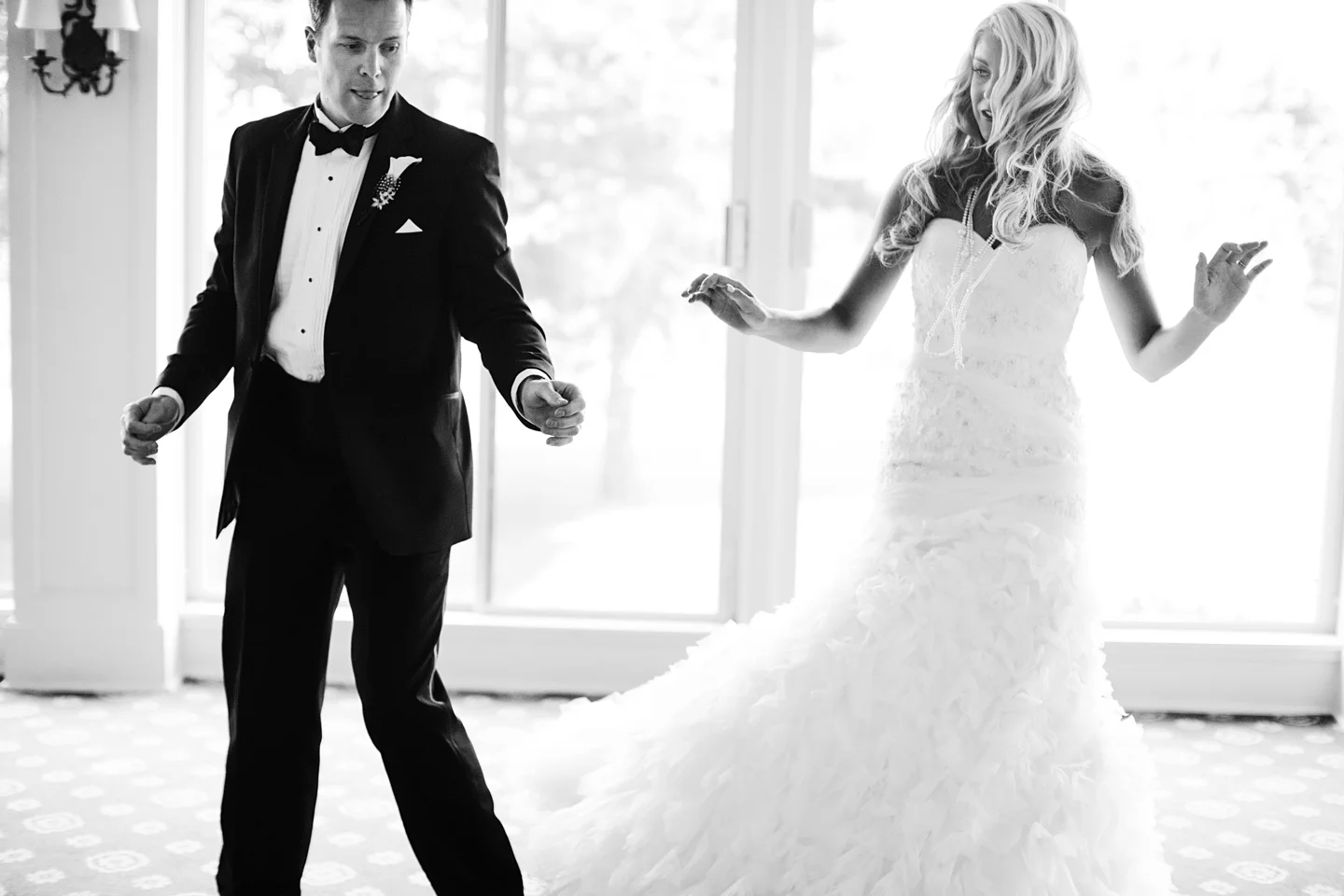 Lake Minnetonka Wedding | Wedding Photographer Eliesa Johnson of Photogen Inc. | Based in Minneapolis, MN