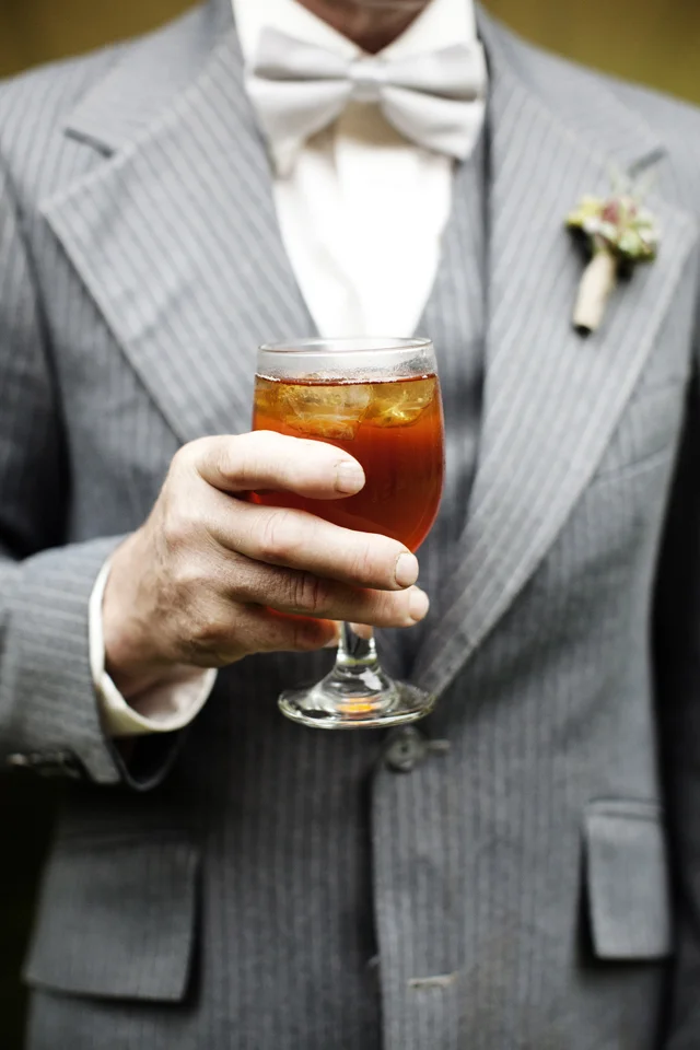 Finlayson, MN Wedding | Wedding Photographer Eliesa Johnson of Photogen Inc. | Based in Minneapolis, Minnesota