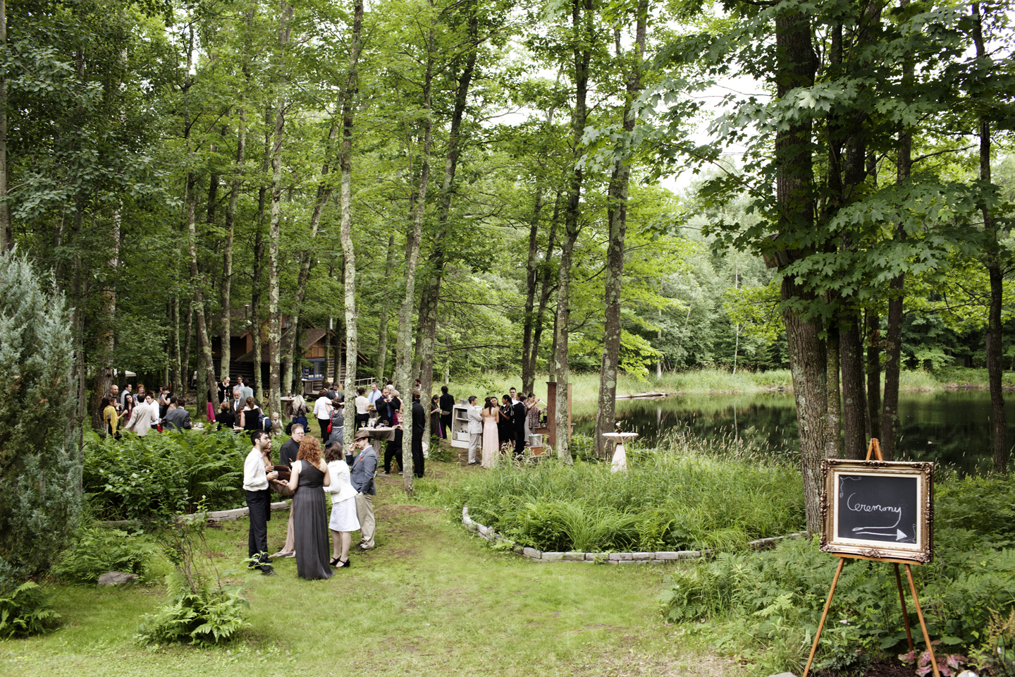 Finlayson, MN Wedding | Wedding Photographer Eliesa Johnson of Photogen Inc. | Based in Minneapolis, Minnesota