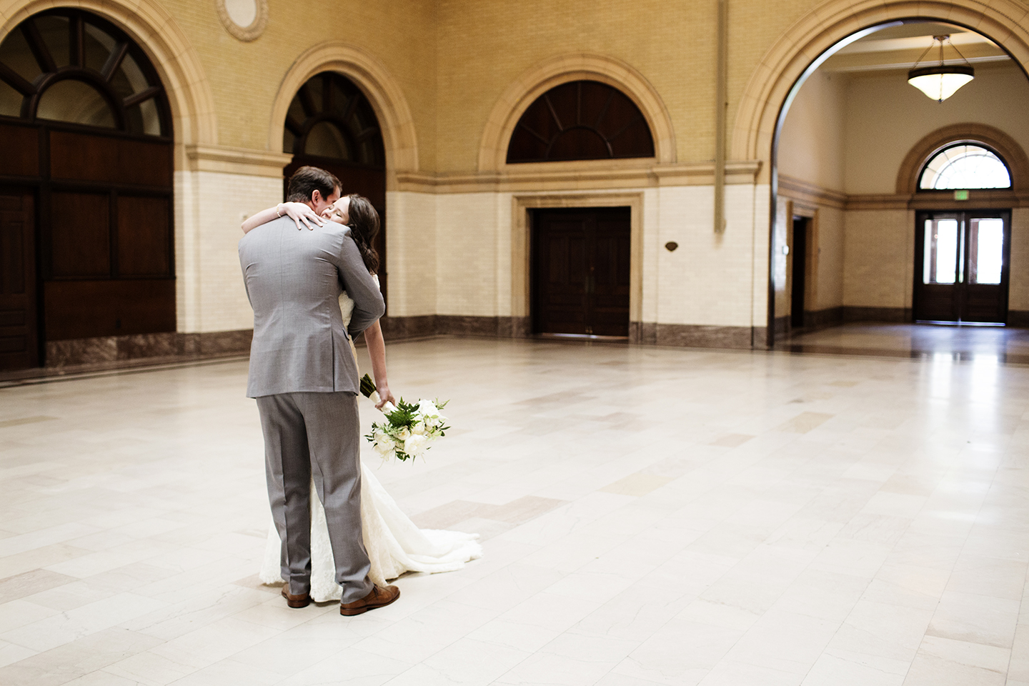 The Depot Hotel Wedding Photos | Wedding Photographer | Photography by Photogen Inc. | Eliesa Johnson | Minneapolis, Minnesota