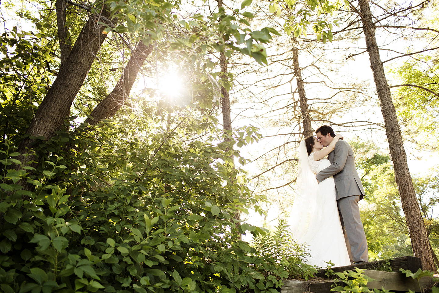 Nicollet Island Pavilion Wedding Photos | Wedding Photographer | Photography by Photogen Inc. | Eliesa Johnson | Minneapolis, Minnesota