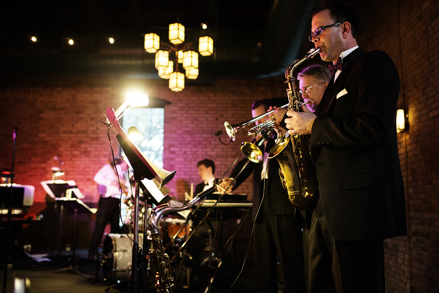 Nicollet Island Pavilion Wedding Photos | Wedding Photographer | Photography by Photogen Inc. | Eliesa Johnson | Minneapolis, Minnesota