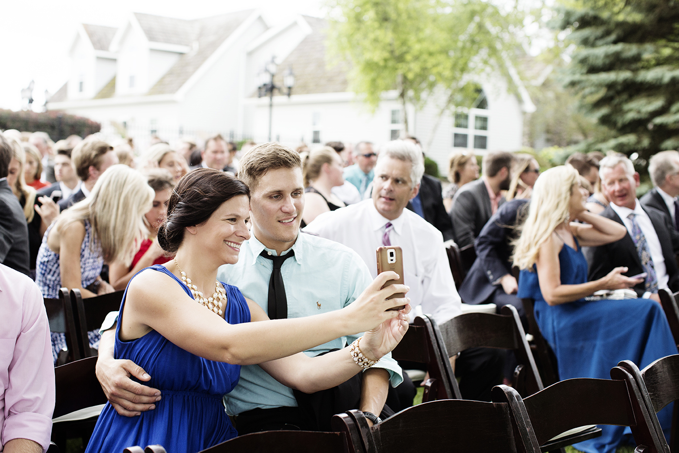 Buffalo MN Barn Wedding | Wedding Photographer | Photos by Photogen Inc. | Eliesa Johnson | Based in Minneapolis, Minnesota