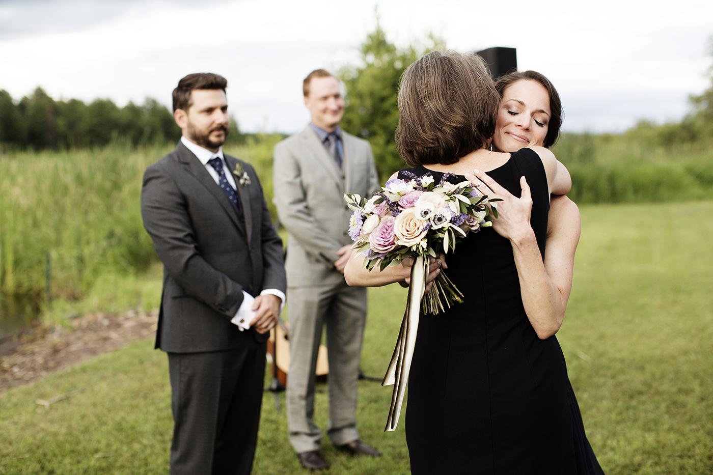 Northern MN Wedding | Minneapolis Wedding Photographer | Photos by Photogen Inc. | Eliesa Johnson | Based in Minneapolis, Minnesota