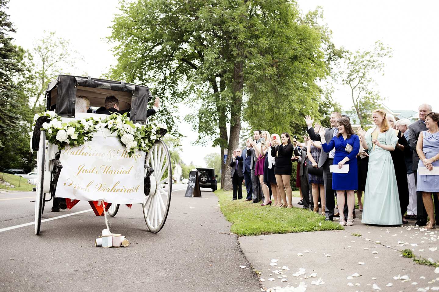 Carriage from Ceremony to Reception Duluth | Wedding Photographer | Photogen Inc. | Eliesa Johnson | Based in Minneapolis, Minnesota