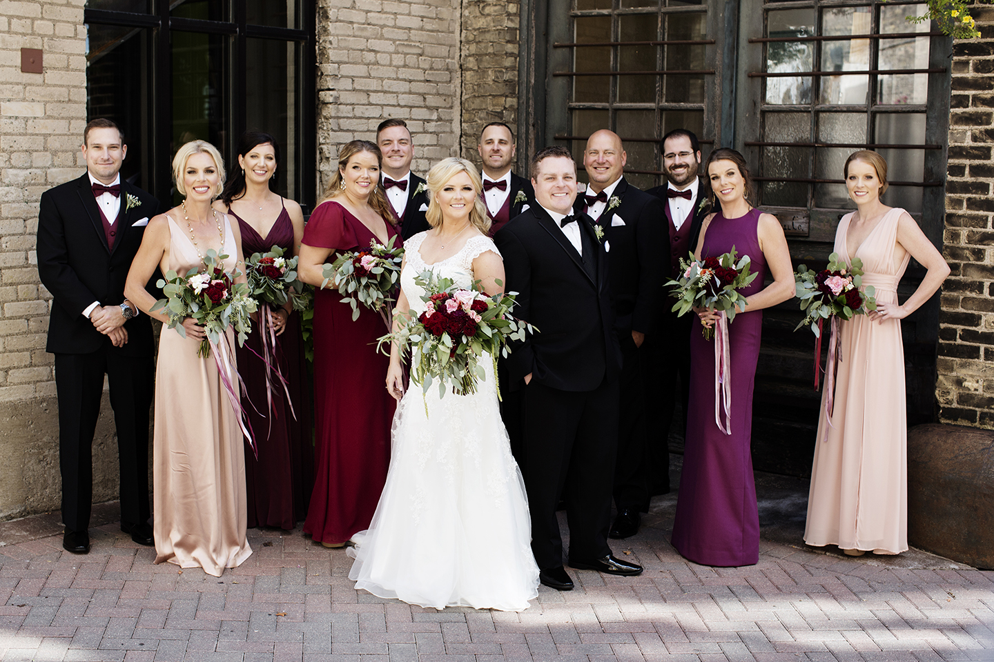 Hennepin Ave. United Methodist Church Wedding | Photography by Photogen Inc. | Eliesa Johnson | Based in Minneapolis, Minnesota