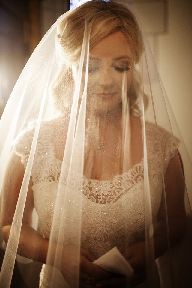 Hennepin Ave. United Methodist Church Wedding | Photography by Photogen Inc. | Eliesa Johnson | Based in Minneapolis, Minnesota