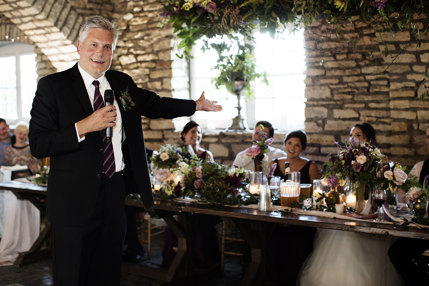 Rustic Barn Wedding Photos Mayowood Stone Barn Rochester, MN | Photography by Photogen Inc. | Eliesa Johnson | Based in Minneapolis, Minnesota