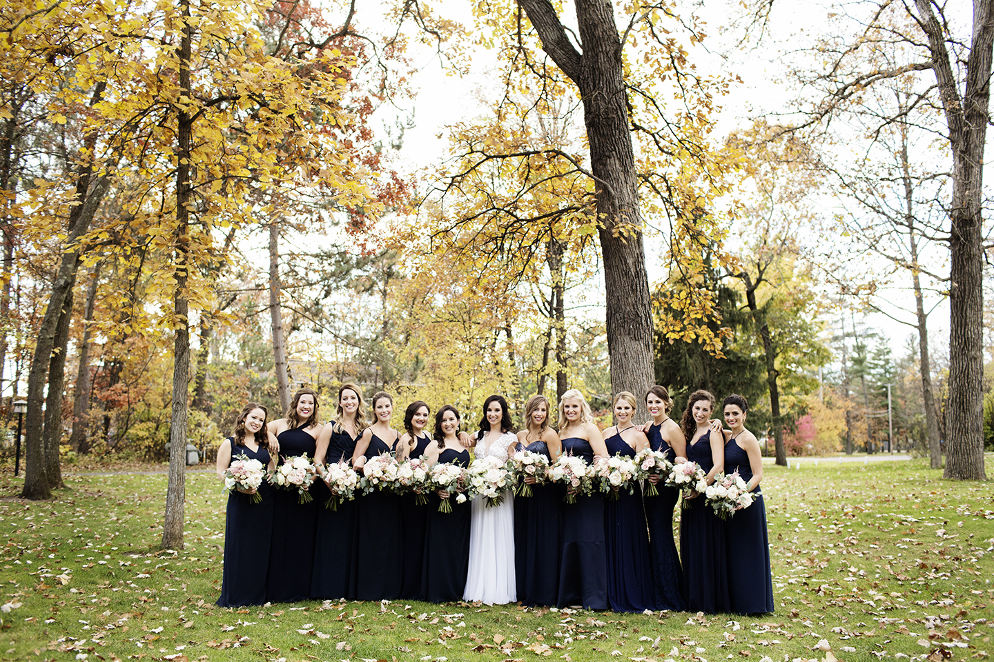 Grand View Lodge Wedding Nisswa, MN | Photography by Photogen Inc. | Eliesa Johnson | Based in Minneapolis, Minnesota