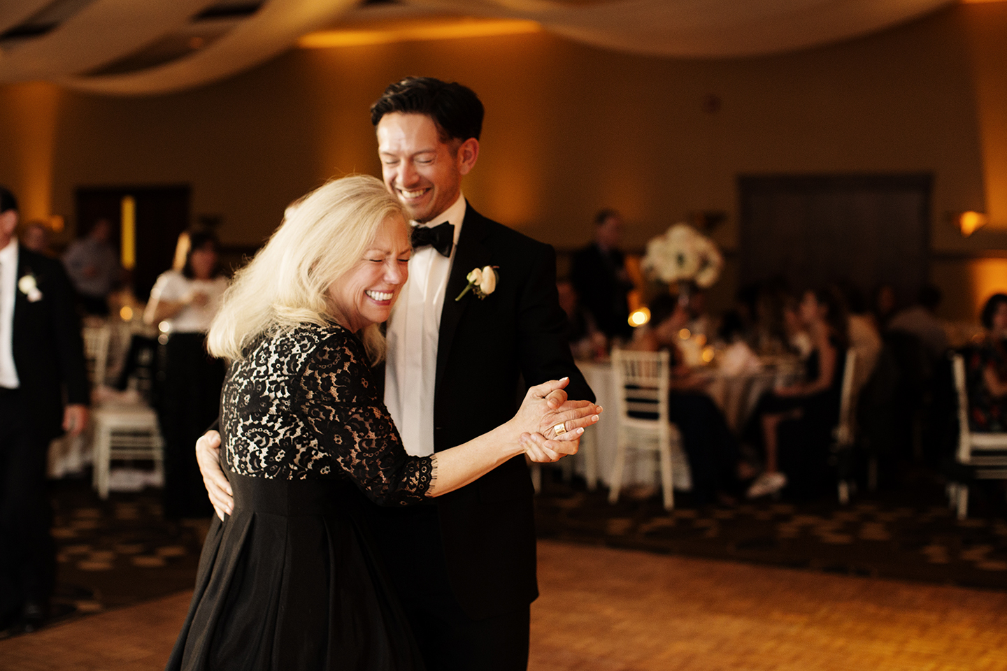 Grand View Lodge Wedding Nisswa, MN | Photography by Photogen Inc. | Eliesa Johnson | Based in Minneapolis, Minnesota