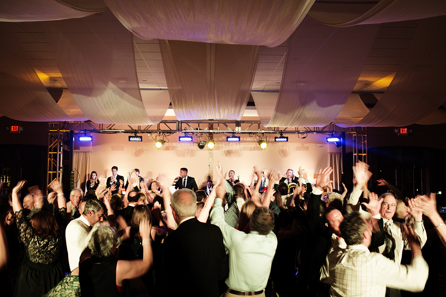 Grand View Lodge Wedding Nisswa, MN | Photography by Photogen Inc. | Eliesa Johnson | Based in Minneapolis, Minnesota