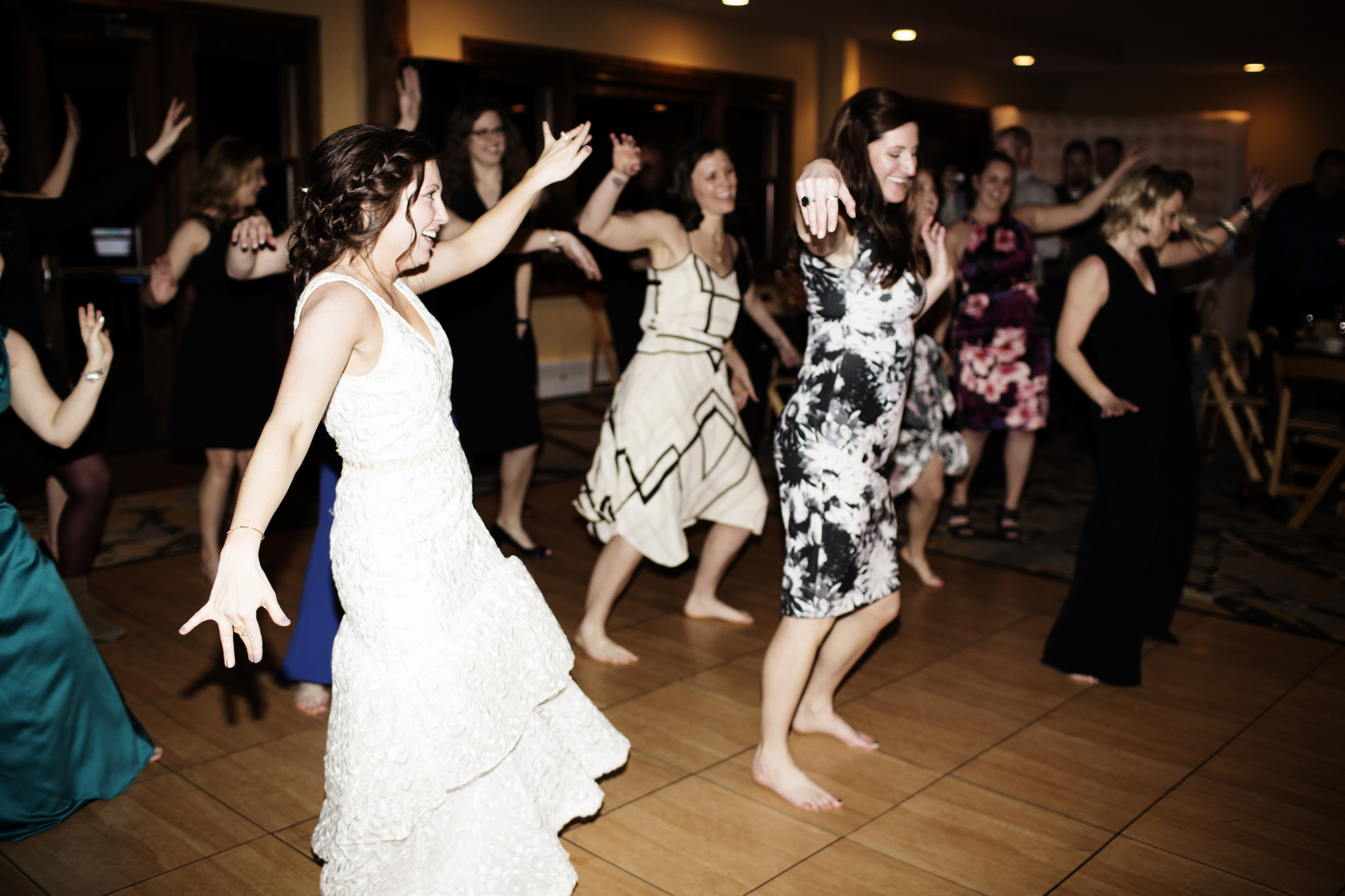Breckenridge Colorado Wedding Photos | Destination Wedding Photographer | Photogen Inc. | Eliesa Johnson | Based in Minneapolis, Minnesota