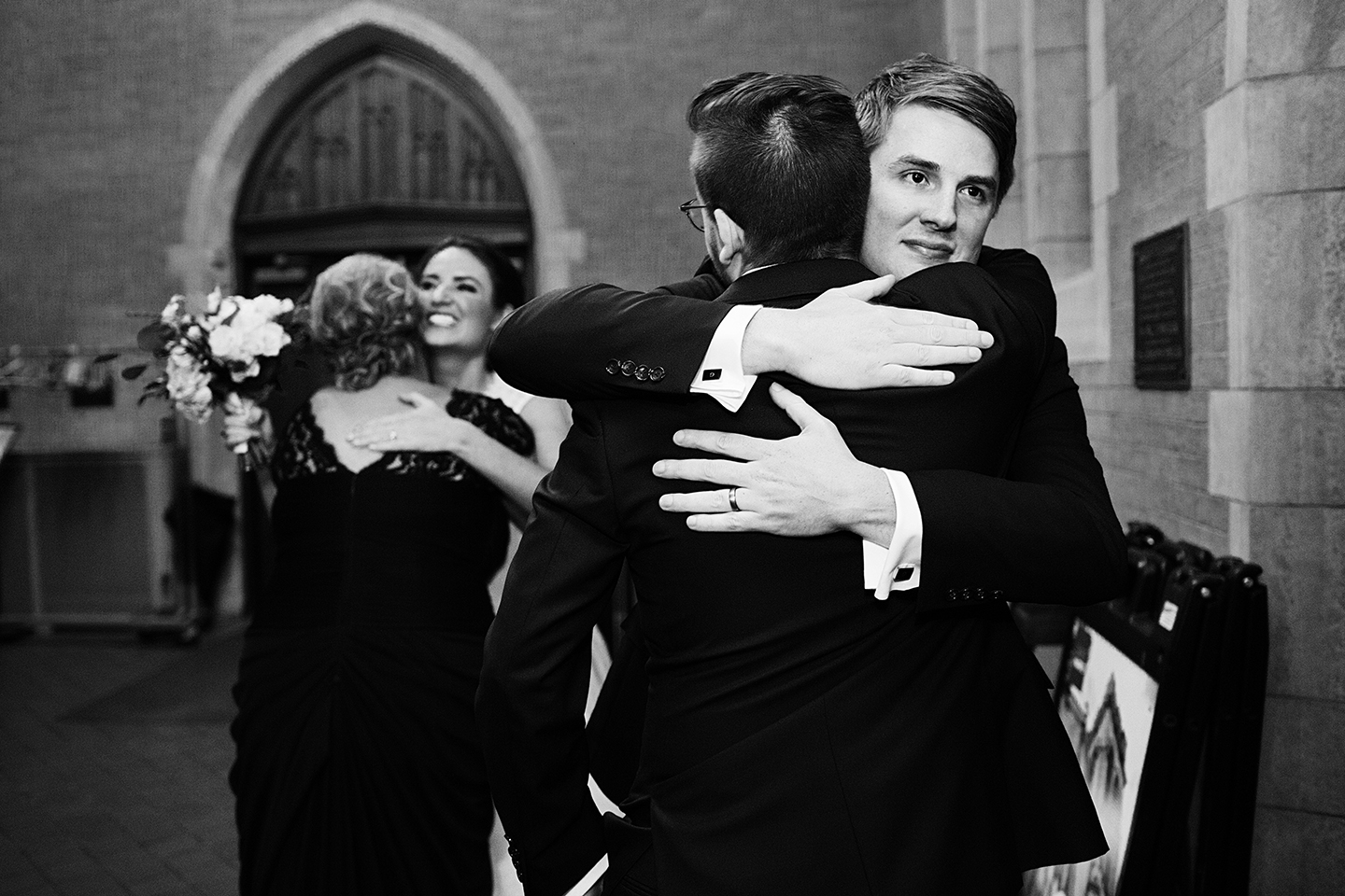 St. Mark's Episcopal Cathedral Wedding Photos | Photography by Photogen Inc. | Eliesa Johnson | Based in Minneapolis, Minnesota