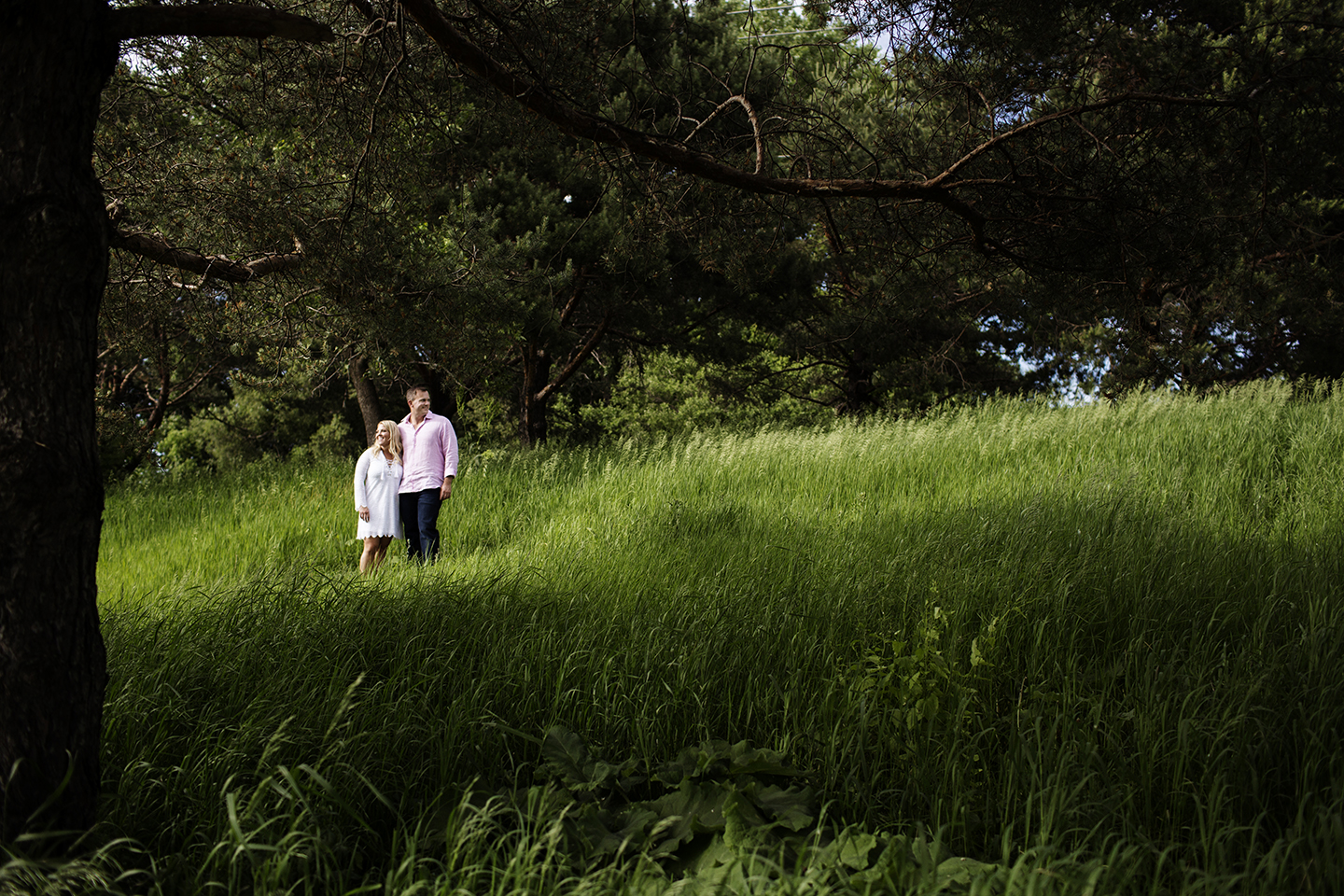 MN Engagement Photos | Photography by Photogen Inc. | Eliesa Johnson | Based in Minneapolis, Minnesota