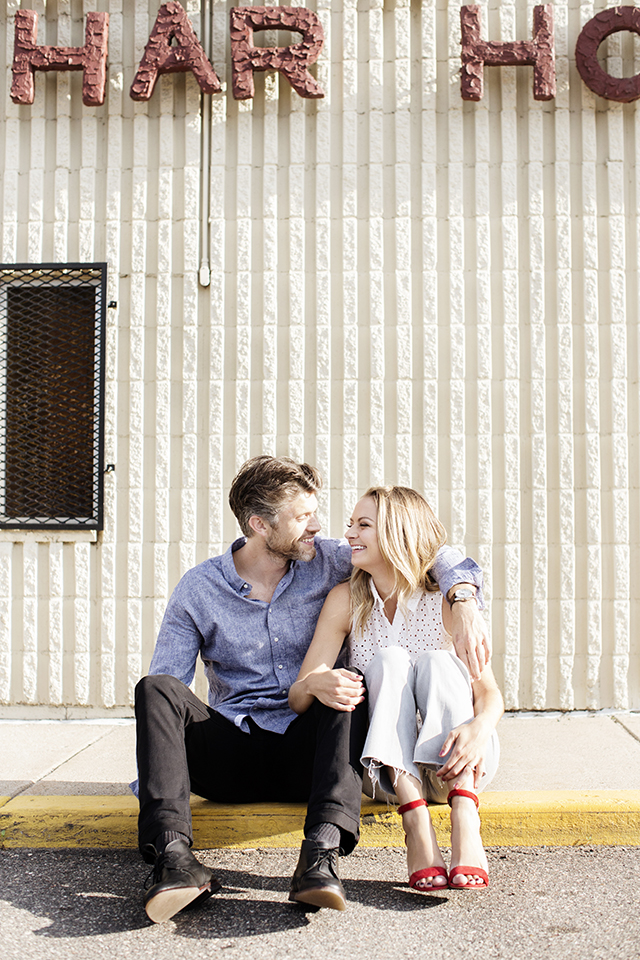 St. Paul Engagement Photos | Photography by Photogen Inc. | Eliesa Johnson | Based in Minneapolis, Minnesota