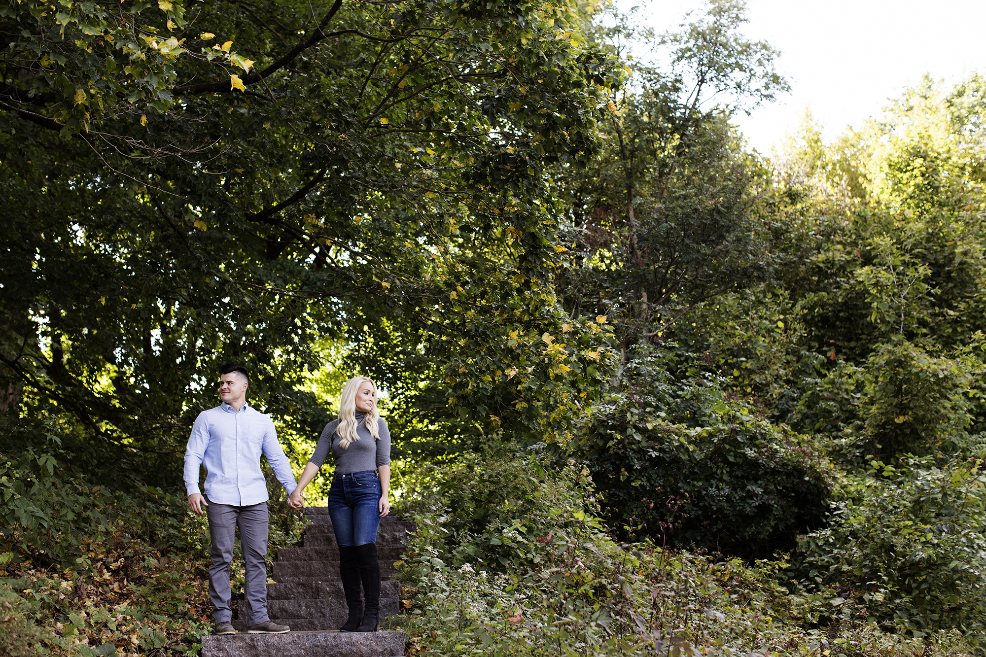 Minnesota Landscape Arboretum Engagement Photos | Photography by Photogen Inc. | Eliesa Johnson | Based in Minneapolis, Minnesota