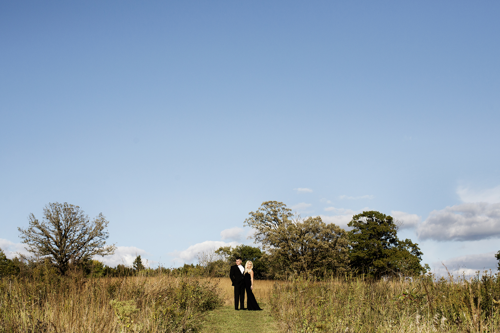 Minnesota Landscape Arboretum Engagement Photos | Photography by Photogen Inc. | Eliesa Johnson | Based in Minneapolis, Minnesota