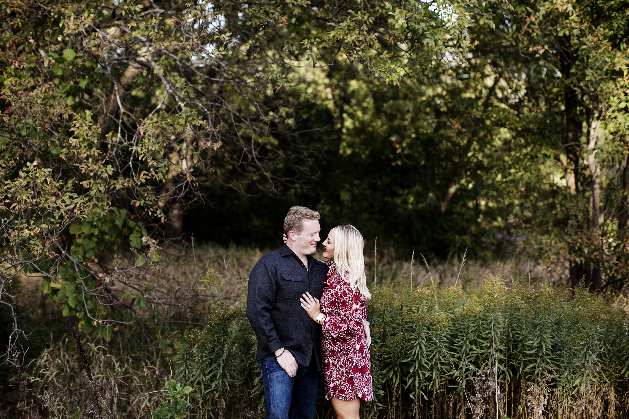 MN Engagement Photos | Photography by Photogen Inc. | Eliesa Johnson | Based in Minneapolis, Minnesota