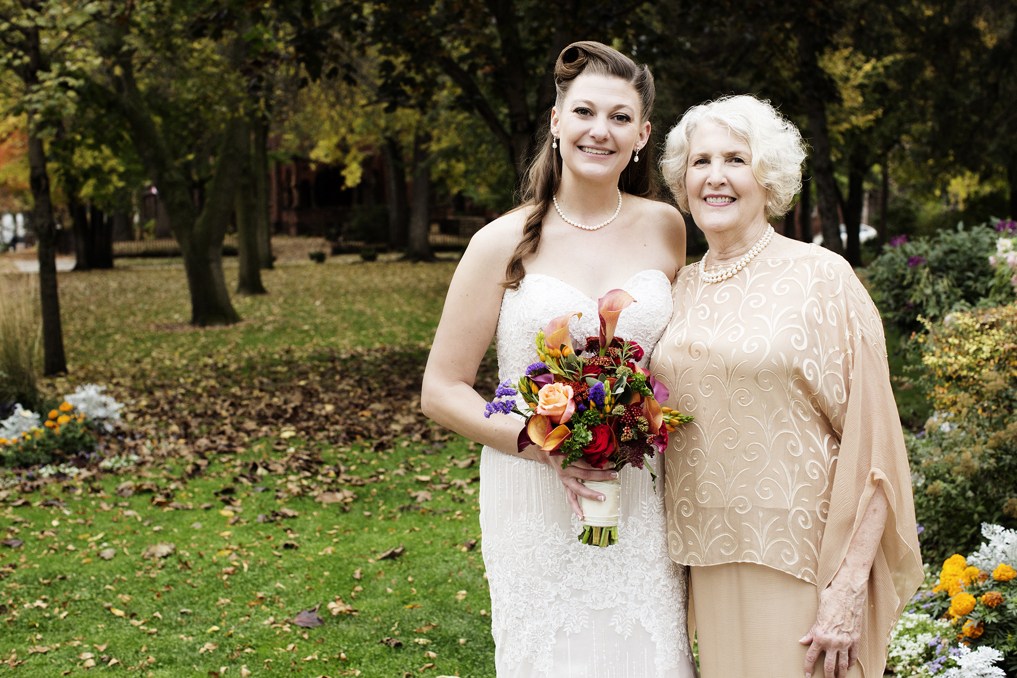 Wedding Photographers MN | Photography by Photogen Inc. | Eliesa Johnson | Based in Minneapolis, Minnesota