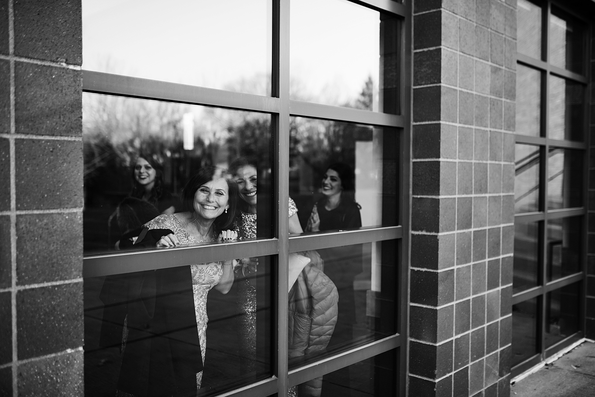 Adath Jeshurun Congregation Wedding Photos | Photography by Photogen Inc. | Eliesa Johnson | Based in Minneapolis, Minnesota