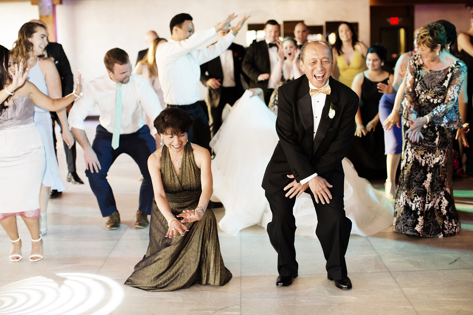A'bulae Event Center Wedding Photos | Photography by Photogen Inc. | Eliesa Johnson | Based in Minneapolis, Minnesota