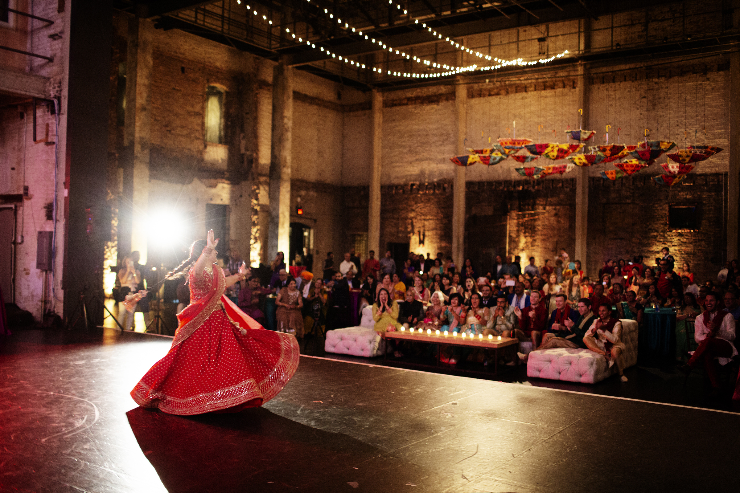 Aria Event Center Sangeet | Minneapolis Wedding Photos | Photography by Photogen Inc. | Eliesa Johnson | Luxury Wedding Photography Based in Minnesota