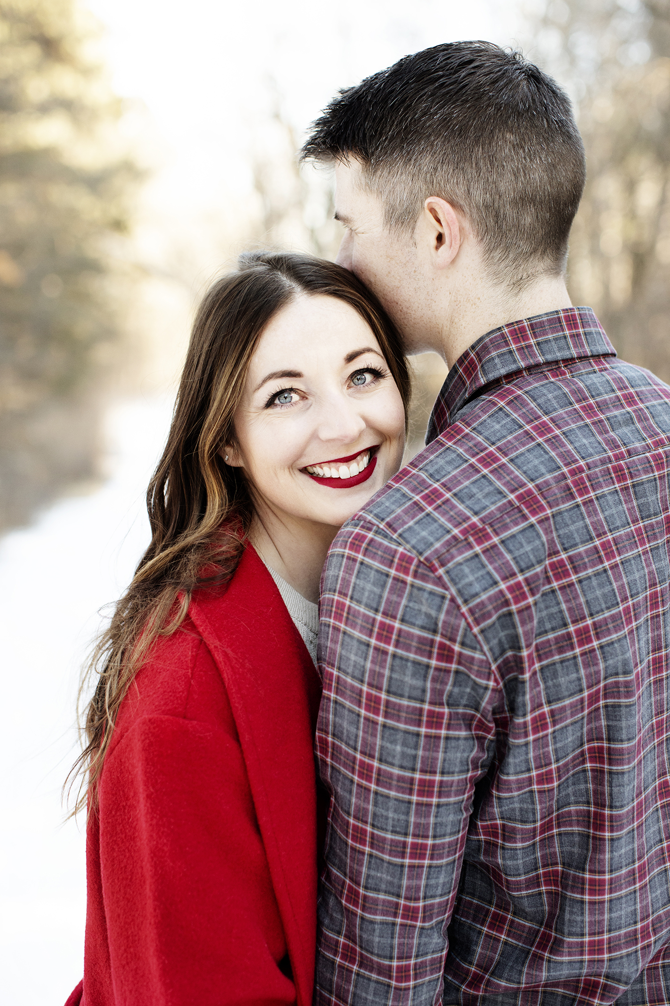 Winter Engagement Session | Afton State Park, MN | Photography by Photogen Inc. | Eliesa Johnson | Based in Minneapolis, Minnesota