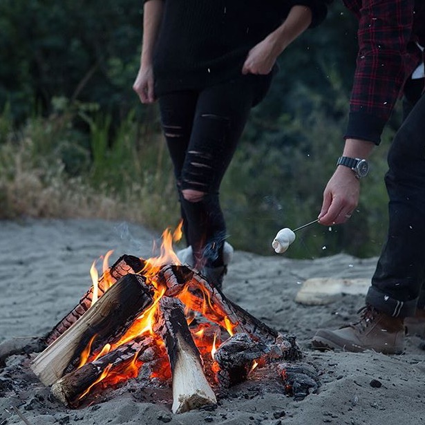 DSW (Christmas Campaign) Photo by @bethanymarieco