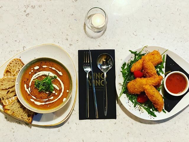 OUR NEW SPECIALS!

Chicken goujons with chipotle jam &amp; Butternut squash soup with a drizzle of double cream...🤭
.
.
.
.
.
.
.
.
.
.
.
.
.
.
.
.
.
.
.
#soup #vinovino #bathspa #bestofbath #bathlife #batheats #bathrestaurants #visitbath #cityofbat