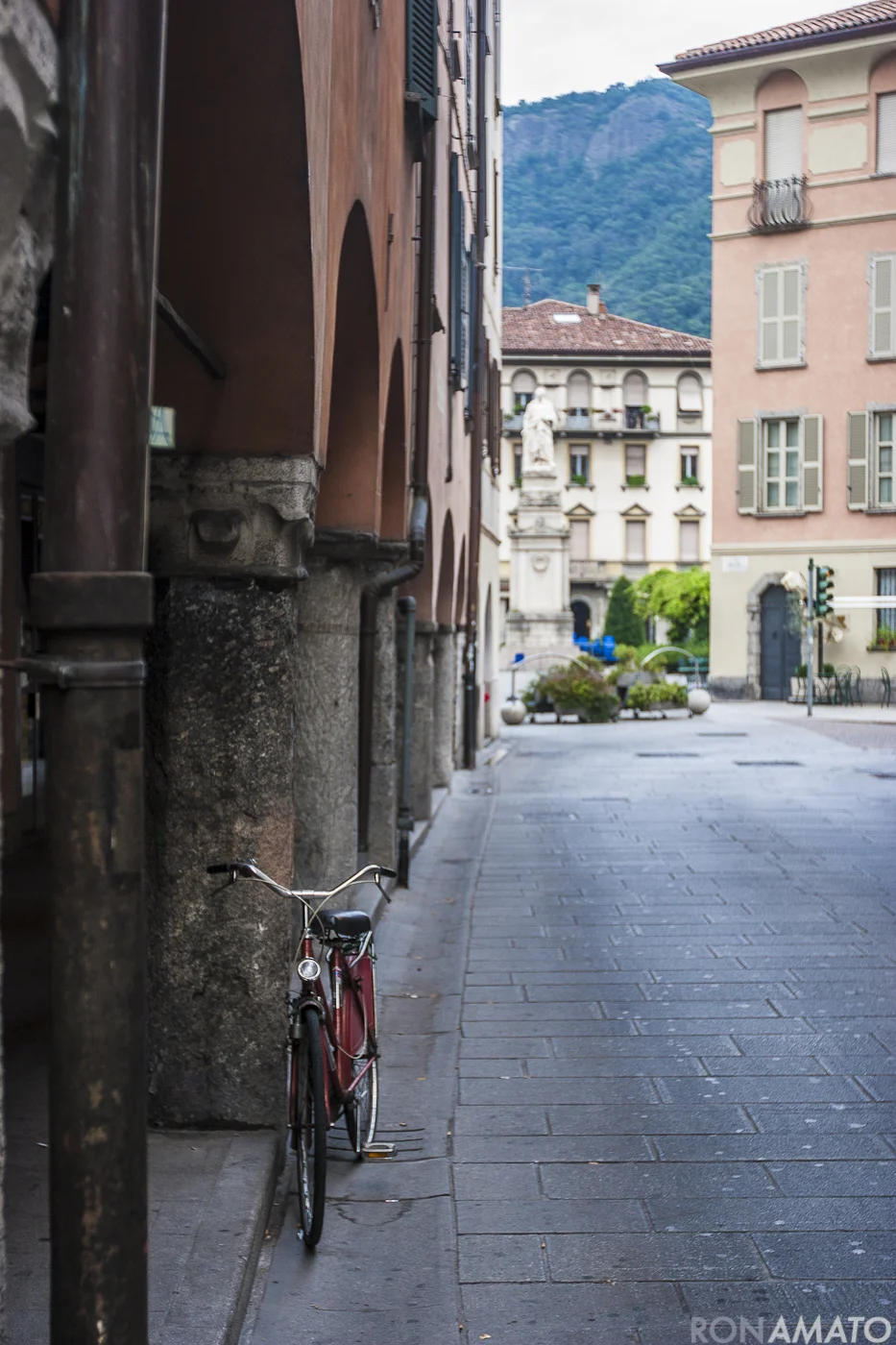 Como0102.jpg
